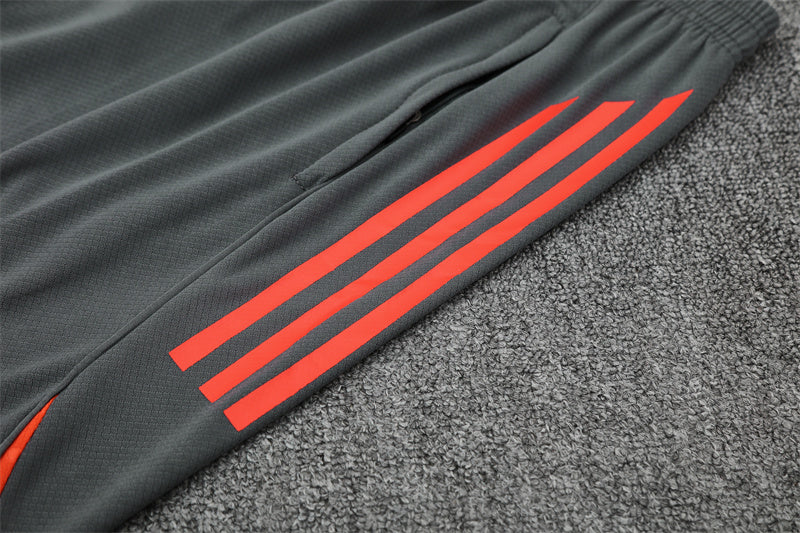 Bayern Munich Training Tracksuits 25/26 Football Kit Soccer product image 16