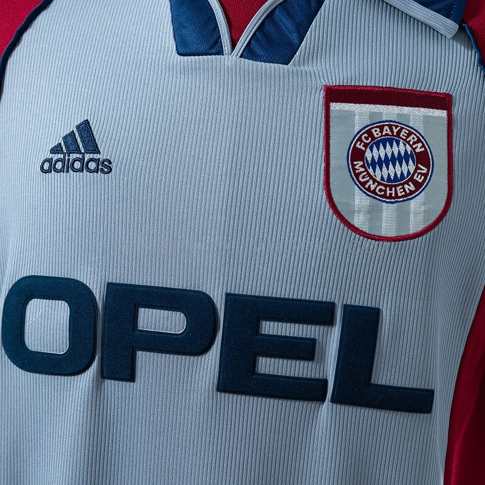 Bayern Munich Jersey 1998-99 Away Retro Kit product image 6