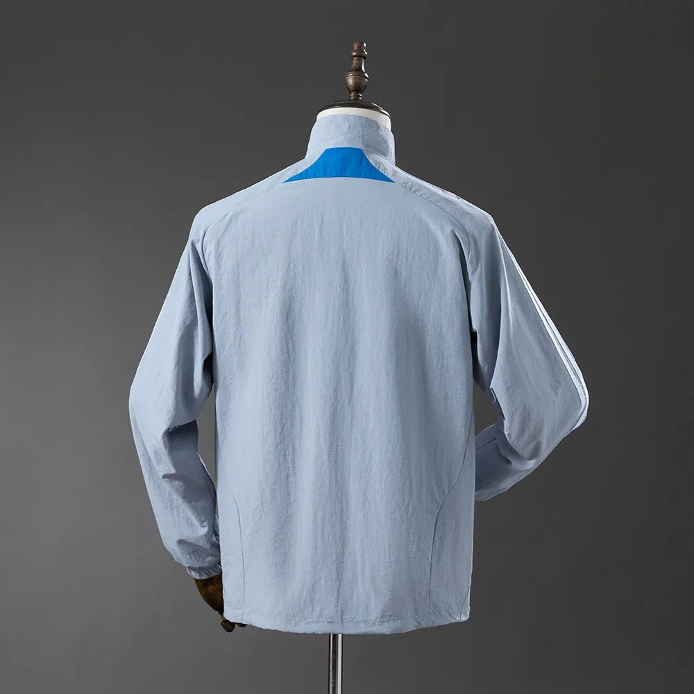 Bayern Munich Windbreaker 2025/26 Grey Football Kit product image 4